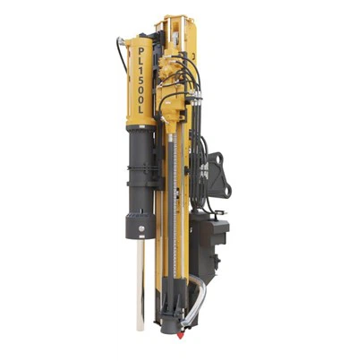 Machine hydraulique de forage et de fendage de roches intégrée